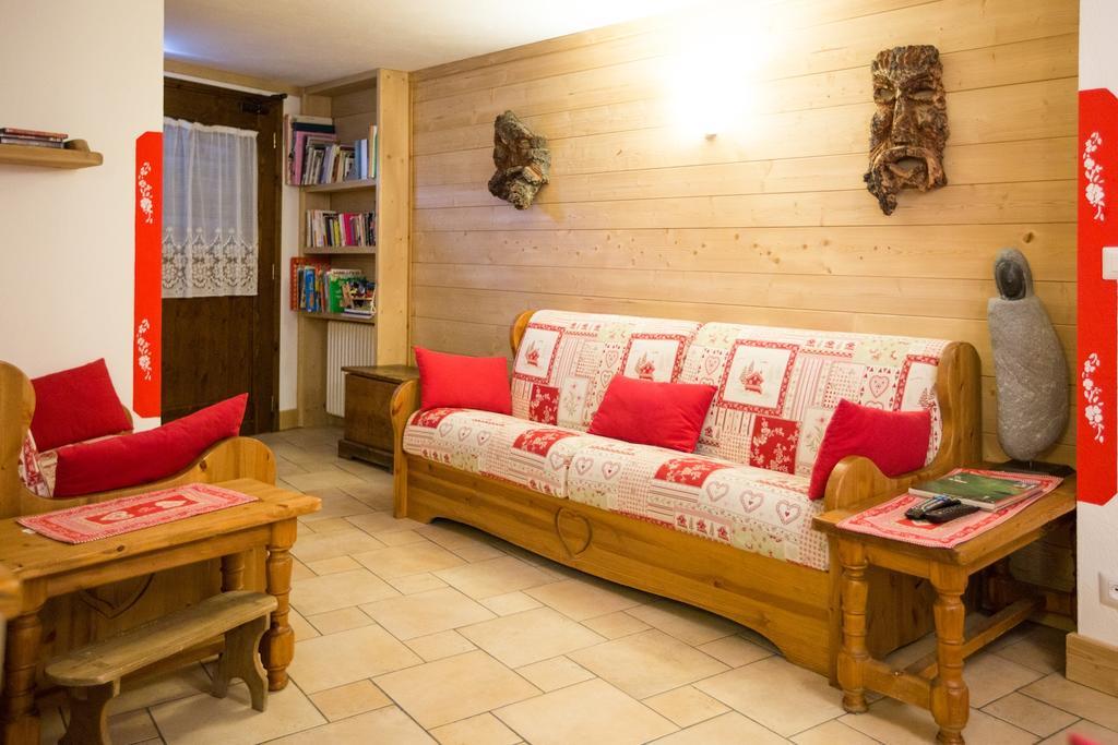 Hotel Restaurant La Barme กอนเญ ภายนอก รูปภาพ